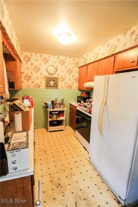 499 E 44th St, Lorain, OH 44052 photo 7