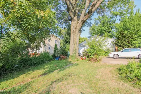499 E 44th St, Lorain, OH 44052 photo 13