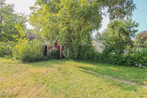 499 E 44th St, Lorain, OH 44052 photo 15