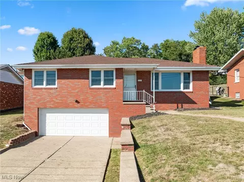 116 Linda Dr, Saint Clairsville, OH 43950