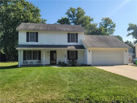 2668 Meadow Dr, Akron, OH 44312