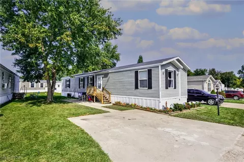 1049 South Park, Brookfield, OH 44403
