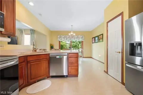 Kitchen - 201 Us Grant St, Lagrange, OH 44050 photo 4 of 4