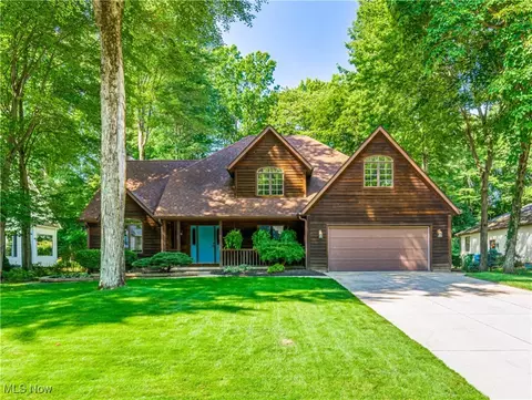 1414 River Trl, Kent, OH 44240
