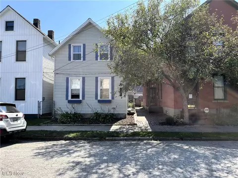 3707 Chatham Ave, Cleveland, OH 44113