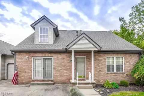 1533 Cambridge Ave SW, North Canton, OH 44709