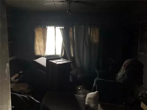 Living - 116 8th St SW, Massillon, OH 44647 photo 1 of 1