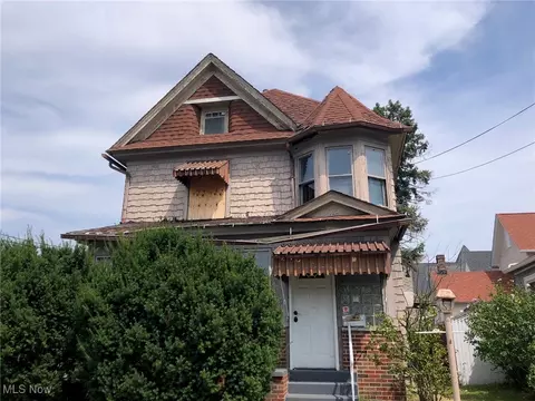 116 8th St SW, Massillon, OH 44647