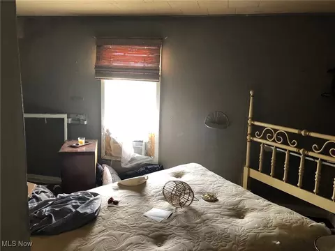 Bedroom - 116 8th St SW, Massillon, OH 44647 photo 1 of 2