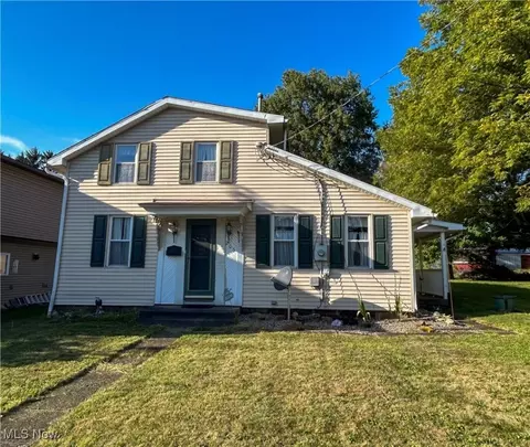 205 E High St, Lisbon, OH 44432