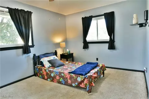 Bedroom - 580 Como St, Struthers, OH 44471 photo 8 of 9