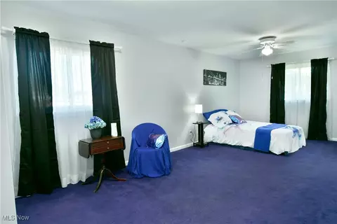 Bedroom - 580 Como St, Struthers, OH 44471 photo 1 of 9