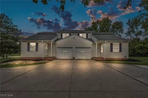 9976 Chamberlin Rd, Twinsburg, OH 44087