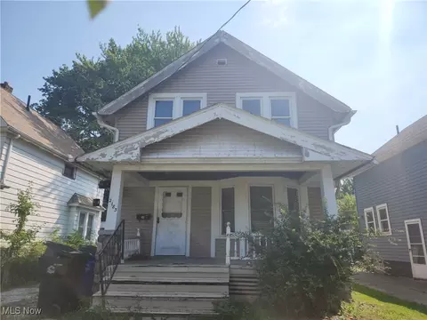 2183 W 103rd St, Cleveland, OH 44102