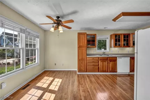 113 Saint Andrews, Elyria, OH 44035 photo 4