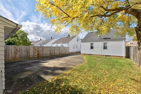 Exterior - 30044 Robert St, Wickliffe, OH 44092 photo 3 of 3
