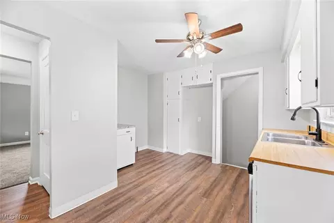 Entry Way - 30044 Robert St, Wickliffe, OH 44092 photo 2 of 3