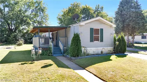 110 W Lebanon Rd #66, Dalton, OH 44618