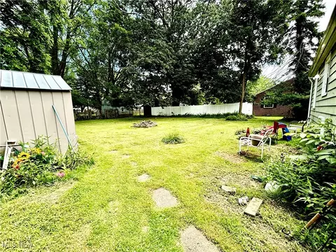 1516 Ohio Ave, Ashtabula, OH 44004 photo 23