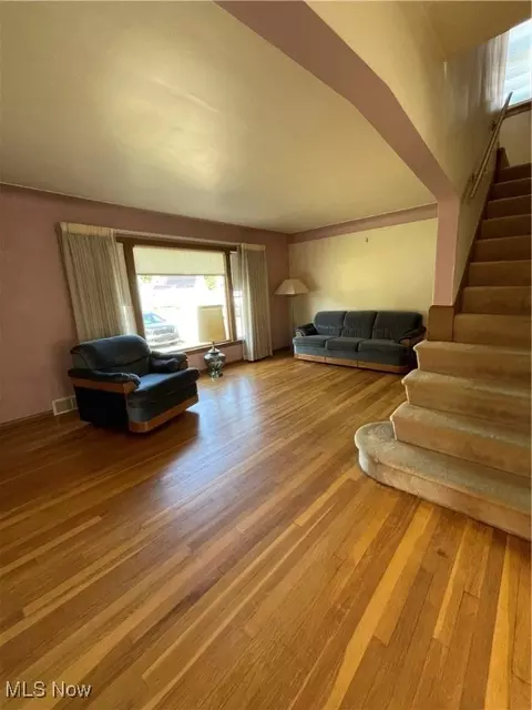 631 E 240th St, Euclid, OH 44123 photo 10