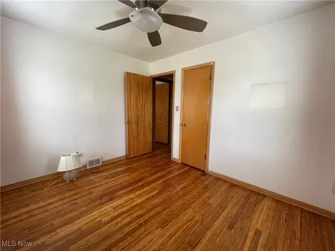 631 E 240th St, Euclid, OH 44123 photo 18