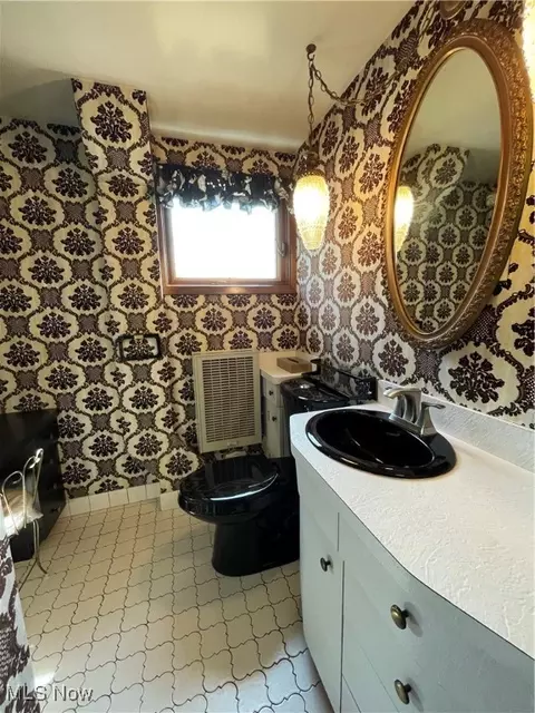 631 E 240th St, Euclid, OH 44123 photo 27