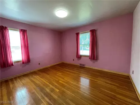 631 E 240th St, Euclid, OH 44123 photo 19