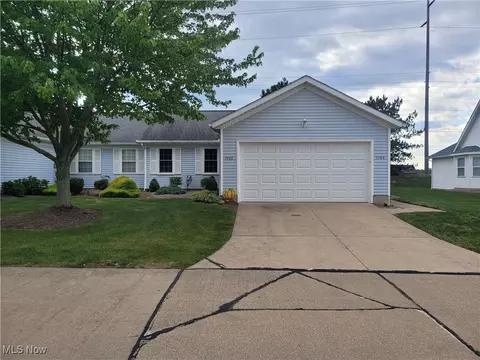 3988 Londonderry Ln, Medina, OH 44256
