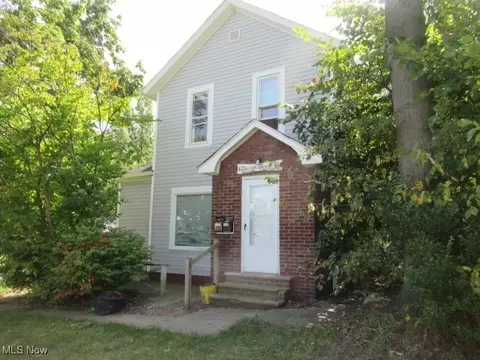 340 Crosby St, Akron, OH 44303