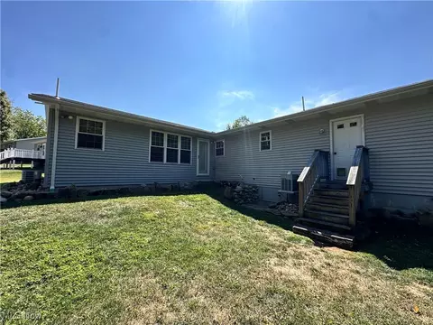 301 Pleasant St, Barnesville, OH 43713 photo 22