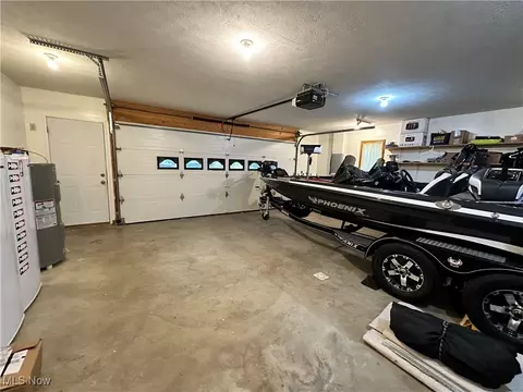 301 Pleasant St, Barnesville, OH 43713 photo 18