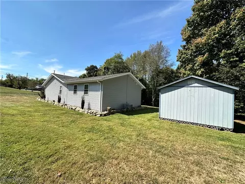 301 Pleasant St, Barnesville, OH 43713 photo 25