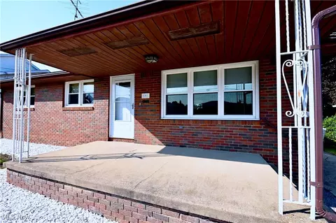 Exterior - 591 Brandon Ave, Struthers, OH 44471 photo 2 of 7