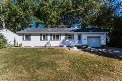 2126 Oak St, Salem, OH 44460