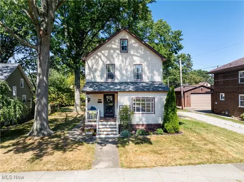 123 W 8th St, Dover, OH 44622