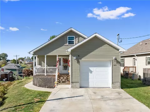 164 S 12th St, Weirton, WV 26062
