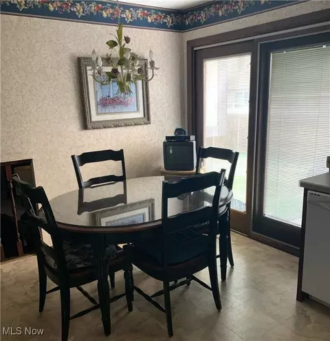 4646 Windsor Cir NE, Canton, OH 44714 photo 13