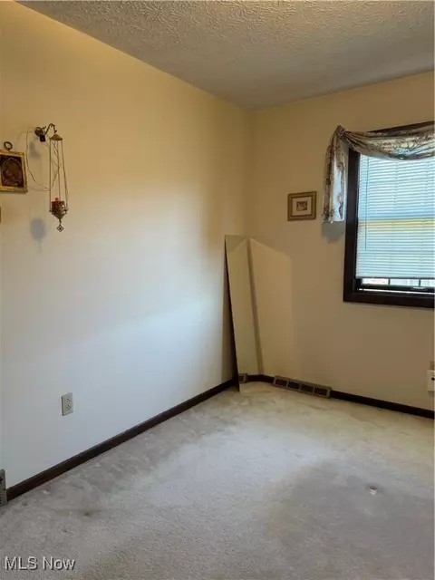 4646 Windsor Cir NE, Canton, OH 44714 photo 23