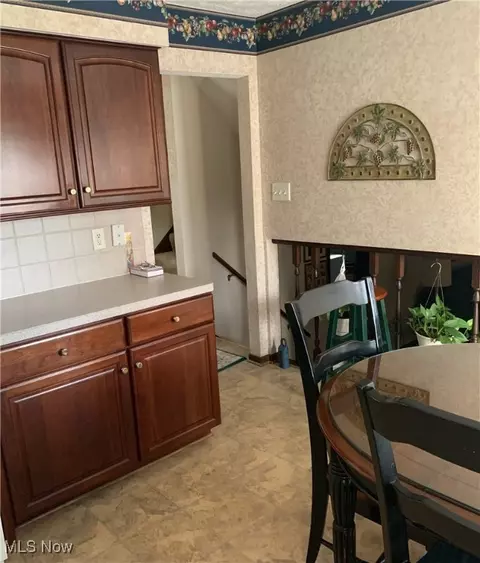 4646 Windsor Cir NE, Canton, OH 44714 photo 12