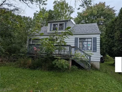 2919 Kendall Rd, Akron, OH 44321