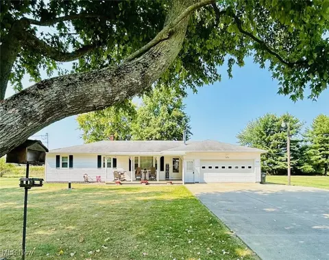 9338 Acme Rd, Seville, OH 44273