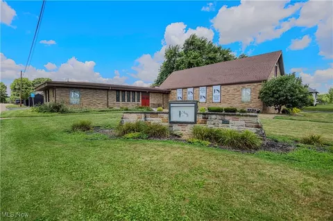 139 Roosevelt Ave, Waynesburg, OH 44688