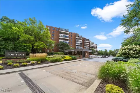 27500 Cedar Rd #610, Beachwood, OH 44122