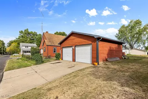 894 Wright Ave, Alliance, OH 44601 photo 38