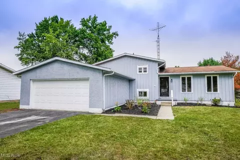 1661 Raywood Rd, Alliance, OH 44601