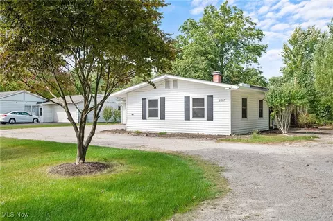 2607 Post Rd, Twinsburg, OH 44087