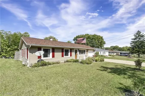 365 Birch Hill Dr, Medina, OH 44256