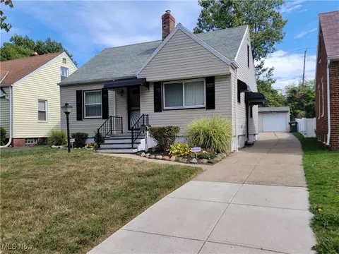 4385 Lee Hts, Warrensville Heights, OH 44128