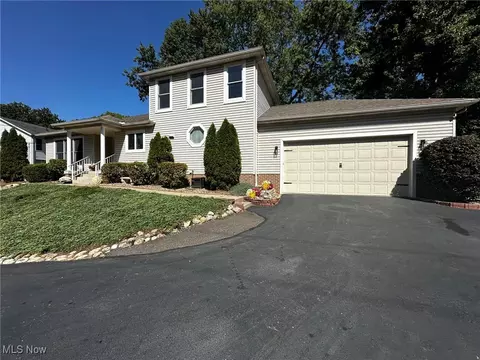 1122 Burd Ave NE, Massillon, OH 44646