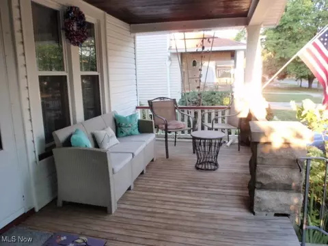 230 Stanford Ave, Elyria, OH 44035 photo 3